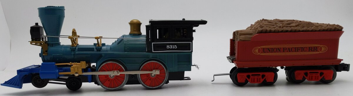 Lionel 6-18723 O Union Pacific 4-4-0 General Steam Locomotive & Tender #213