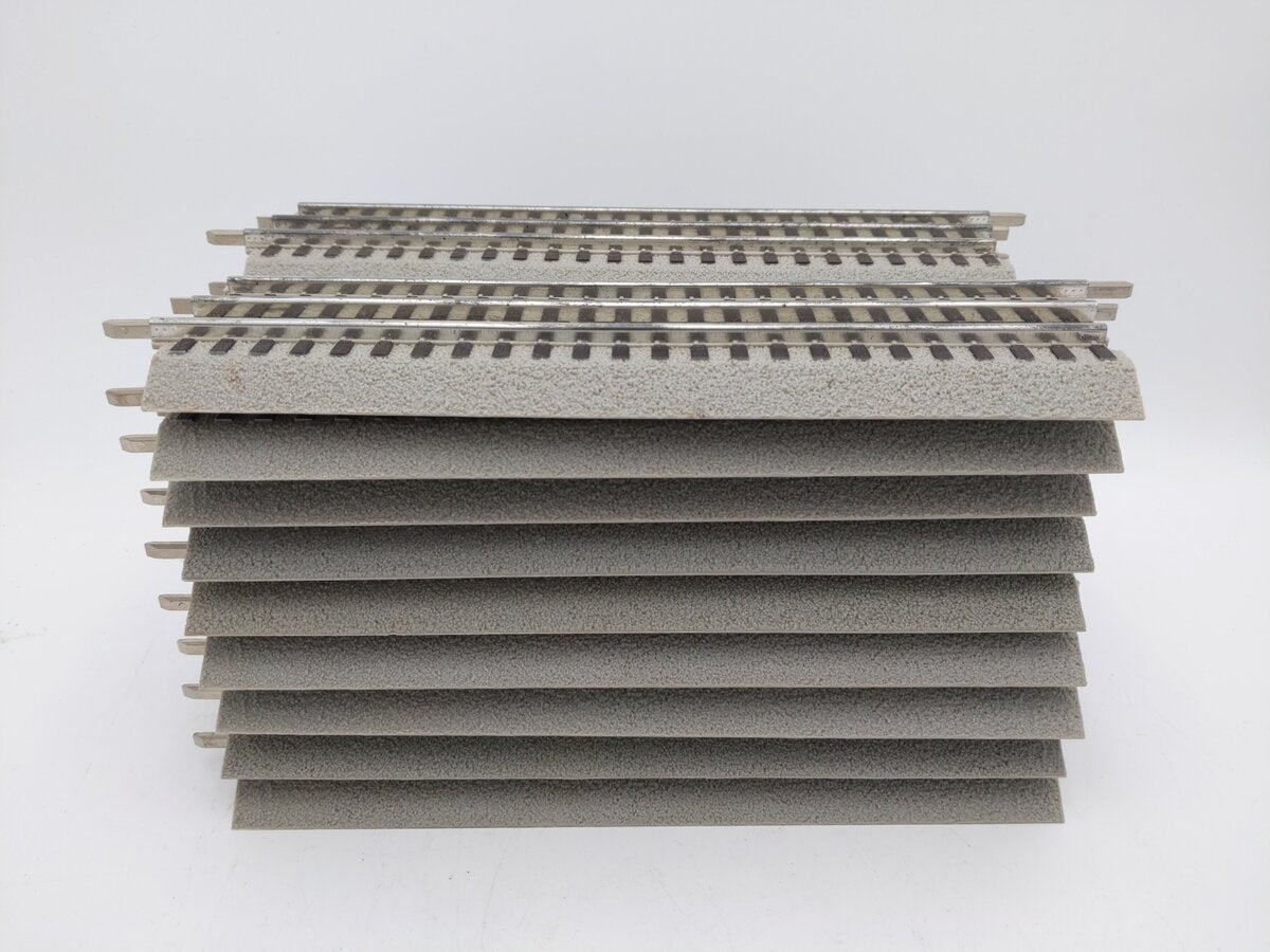 Lionel 6-12014 FasTrack 10 Inch Straight Track (18) EX