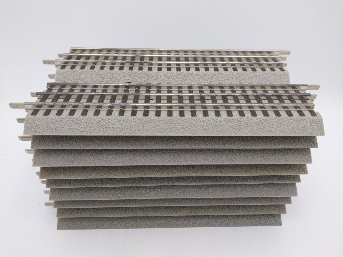 Lionel 6-12014 FasTrack 10 Inch Straight Track (18) EX