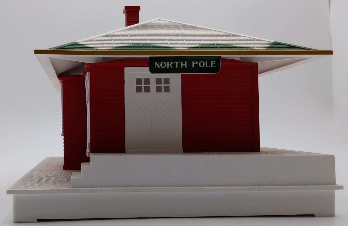 Lionel 6-14258 O Gauge Custom Decorated North Pole Passenger Station EX