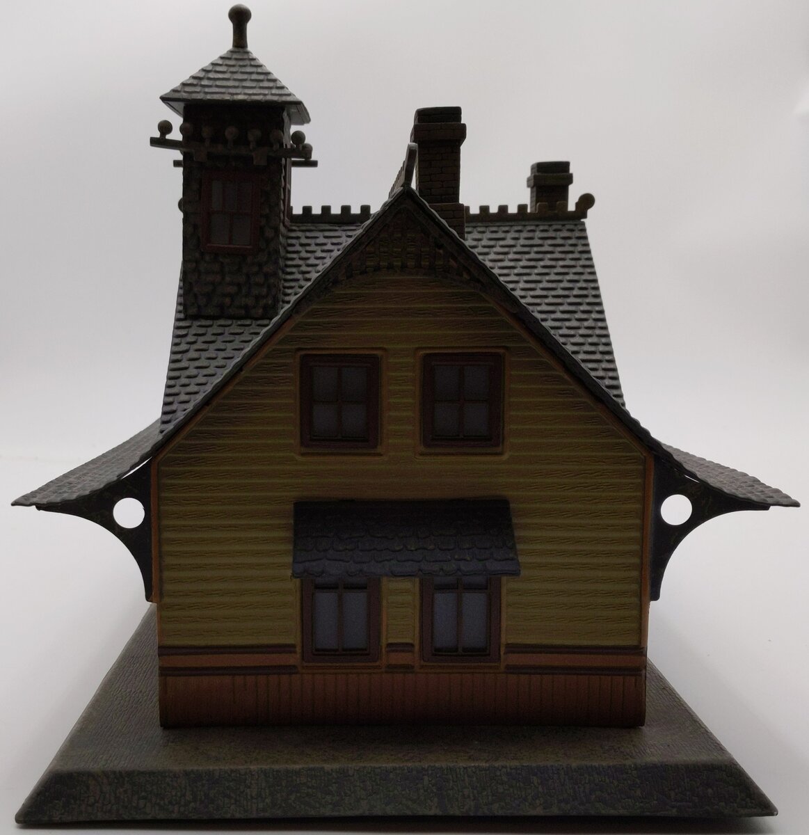 Lionel 6-83440 O Rico Station Building Kit - Assembled - Custom painted