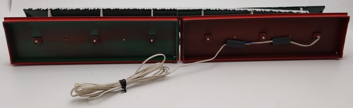 Lionel 6-2256 O Station Platform CUSTOM Christmas Paint & Light