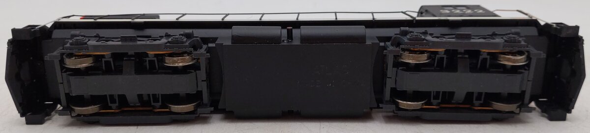 Atlas 10001339 HO Scale Canadian National C424 Diesel Locomotive #3222 VG
