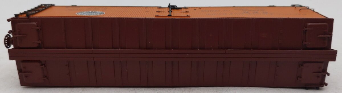 InterMountain 47401-22 HO Scale Pacific Fruit Express Refrigerator Car #61826 EX/Box