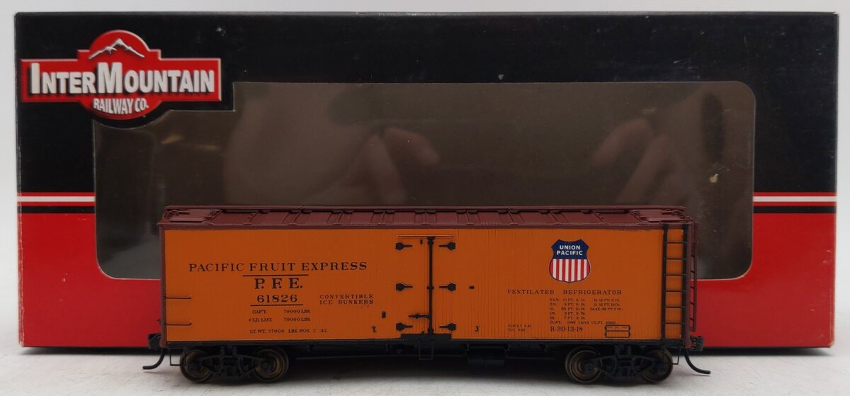 InterMountain 47401-22 HO Scale Pacific Fruit Express Refrigerator Car #61826 EX/Box