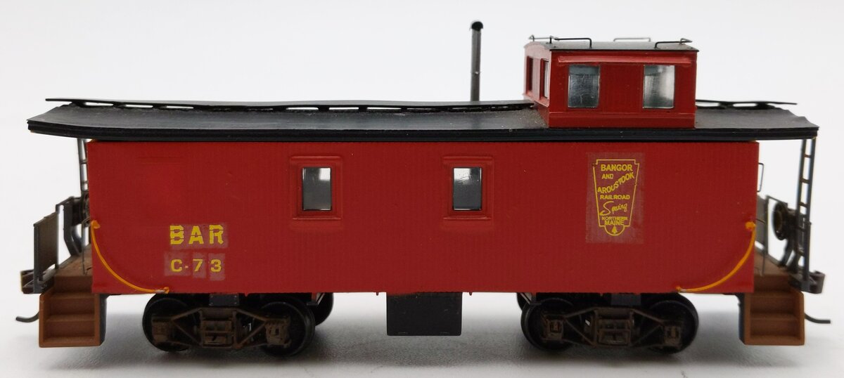 Walthers 932-7500 HO Scale Custom BAR 30' Wood Caboose w/3-Window Offset Cupola/Box