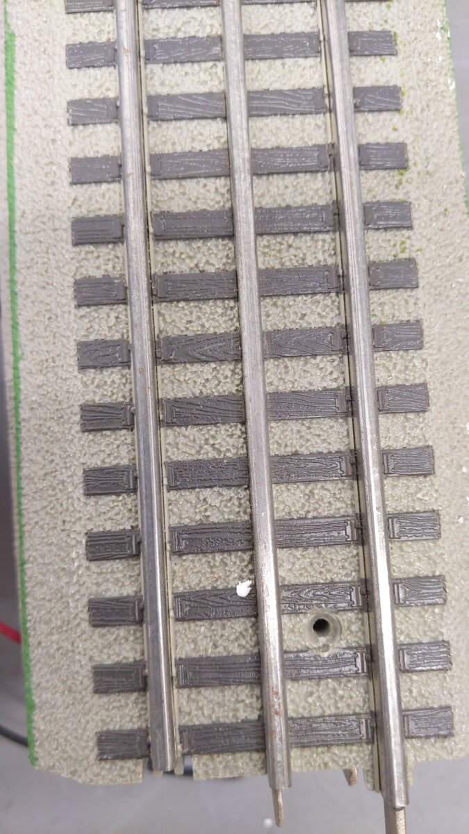 Lionel 6-12014 FasTrack 10 Inch Straight Track (20) VG