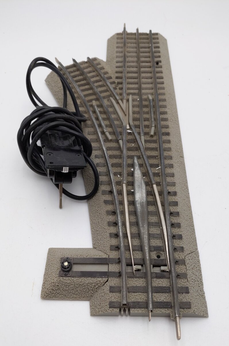 Lionel 6-81949 O Gauge O48 FasTrack Remote Left Hand Switch Turnout VG