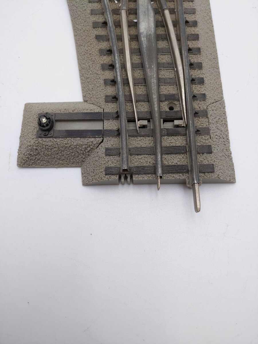 Lionel 6-81949 O Gauge O48 FasTrack Remote Left Hand Switch Turnout VG