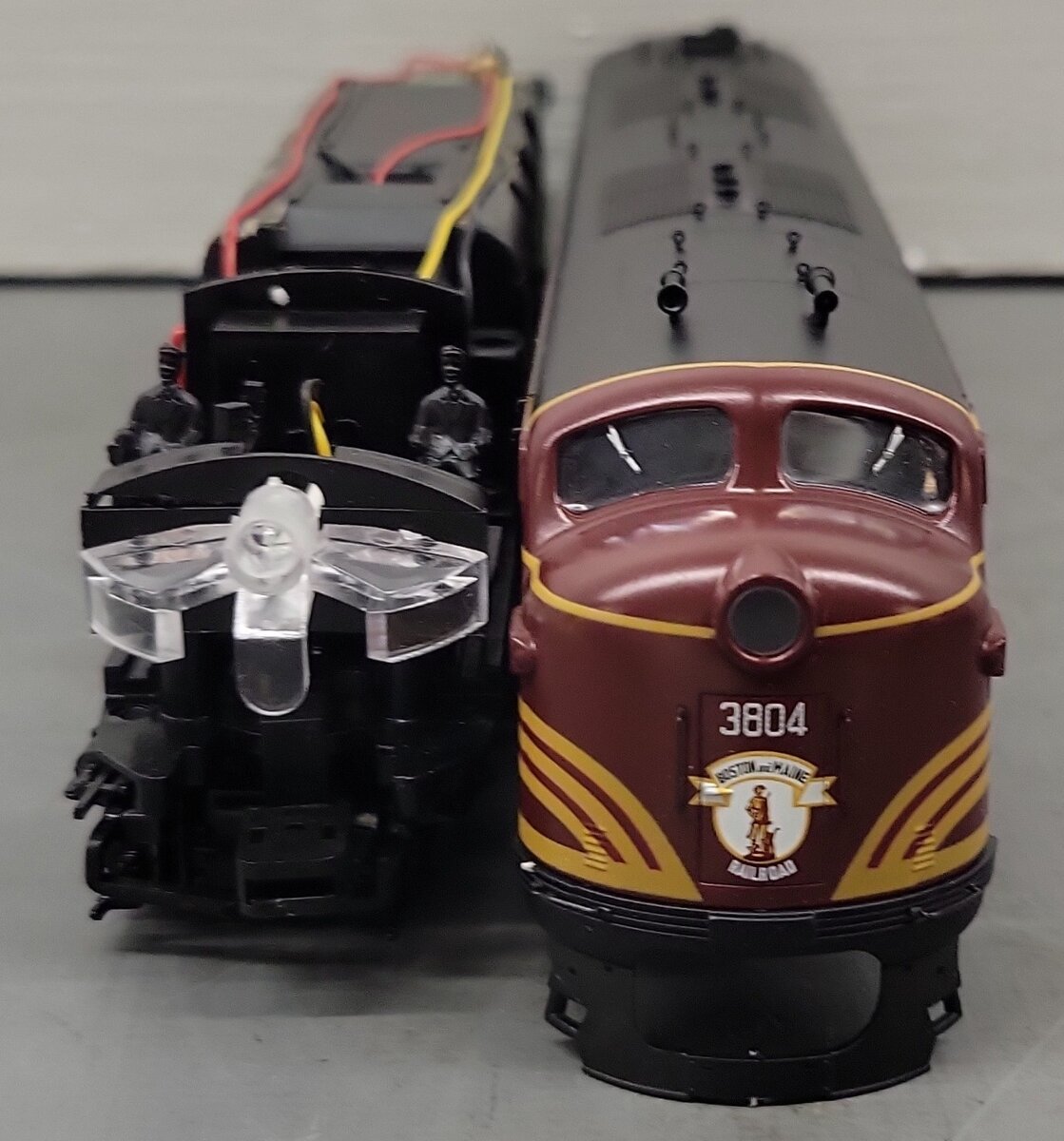 Proto 2000 21056 HO Scale Boston Maine (A unit) E7 Diesel Locomotive #3804 VG/Box