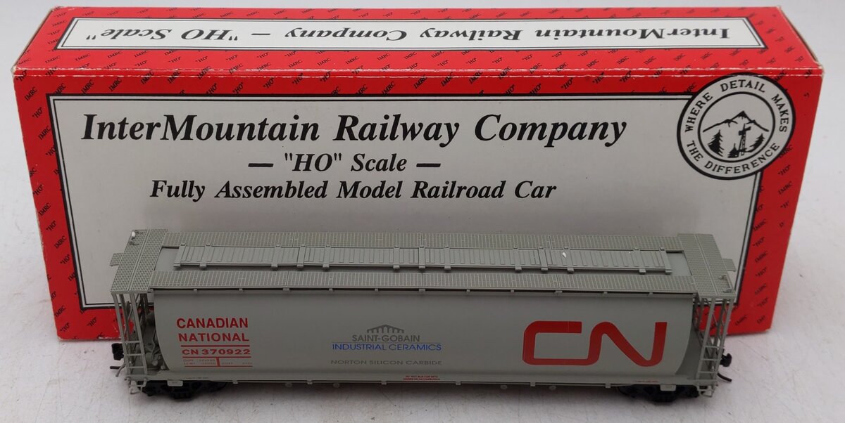 InterMountain 370922 HO Canadian National 59' 4-Bay Cylindrical Covered Hopper EX/Box