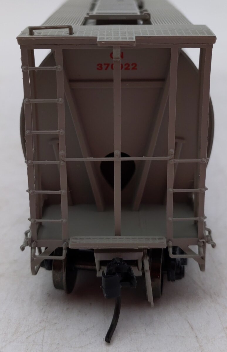 InterMountain 370922 HO Canadian National 59' 4-Bay Cylindrical Covered Hopper EX/Box