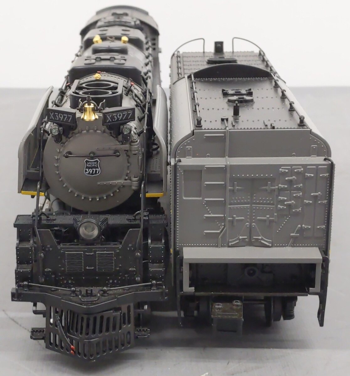 Lionel 6-28099 O Gauge UP 4-6-6-4 Challenger Steam Locomotive & Tender #3977 EX/Box