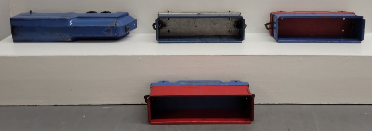 Marx Vintage O Gauge Stamped Steel Toy Floor Train Set VG