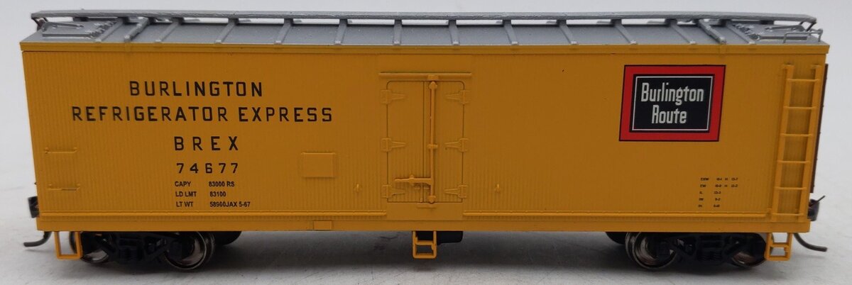 InterMountain 47705-06 HO Scale Burlington Refrigerator Express Boxcar #74677 EX/Box