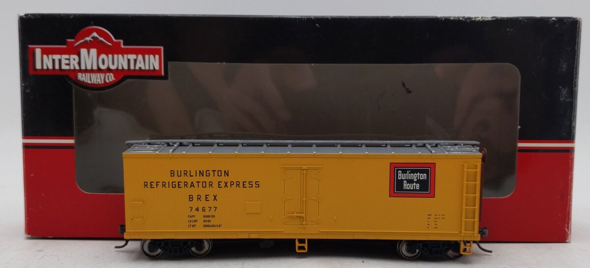 InterMountain 47705-06 HO Scale Burlington Refrigerator Express Boxcar #74677 EX/Box