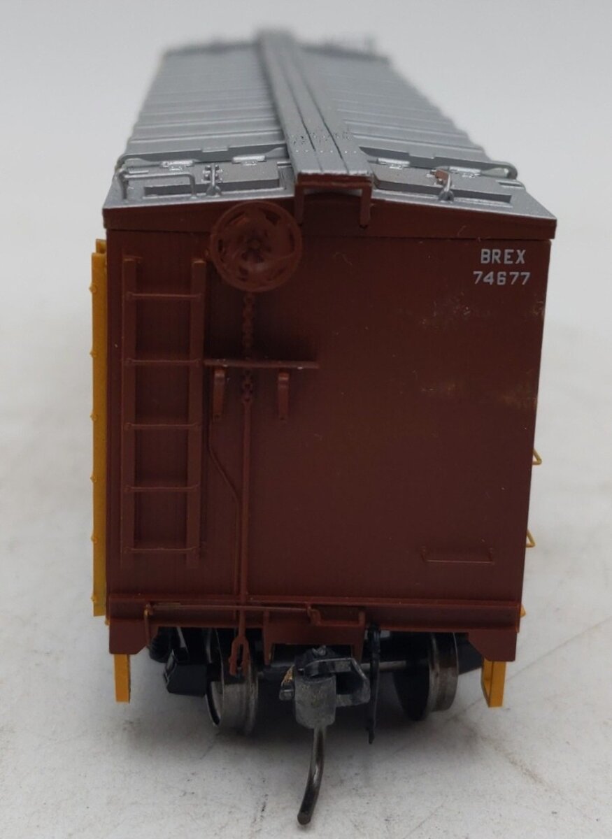 InterMountain 47705-06 HO Scale Burlington Refrigerator Express Boxcar #74677 EX/Box