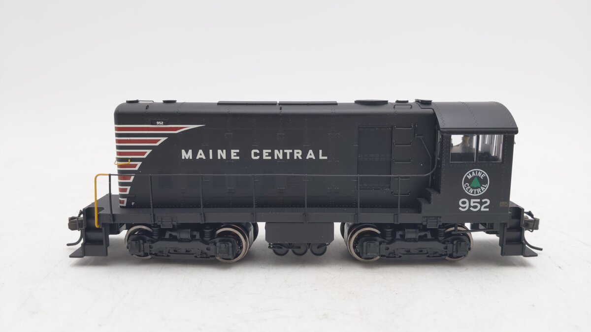 Atlas 10000429 HO Scale MEC HH660 Diesel Engine #952 EX/Box