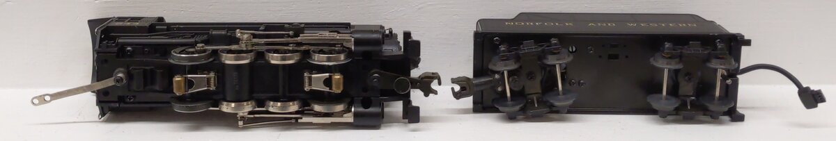 MTH 30-1111-1 O Gauge Norfolk and Western 0-8-0 Steam Locomotive & Tender w/PS1 EX/Box