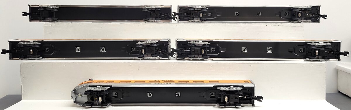 Weaver Denver & Rio Grande Western 5-Car Aluminum Passenger Car Set - 3 Rail EX/Box