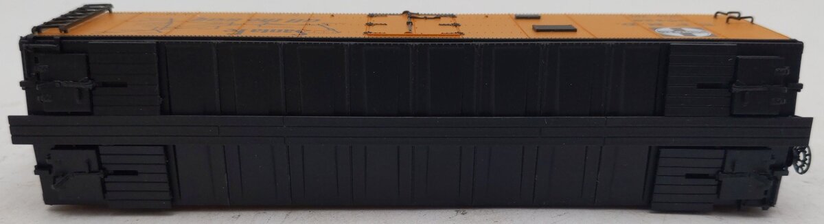 InterMountain 46116-04 HO Scale Santa Fe The Chief West Refrigerator Car #35428 EX/Box