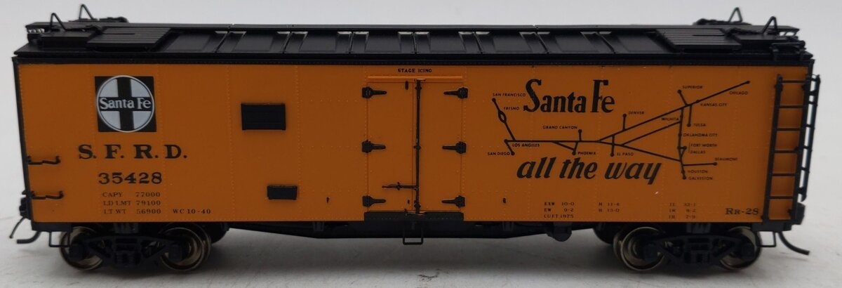 InterMountain 46116-04 HO Scale Santa Fe The Chief West Refrigerator Car #35428 EX/Box
