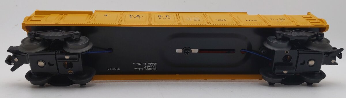 Lionel 3562-50 O Yellow AT&SF Operating Barrel Car EX/Box