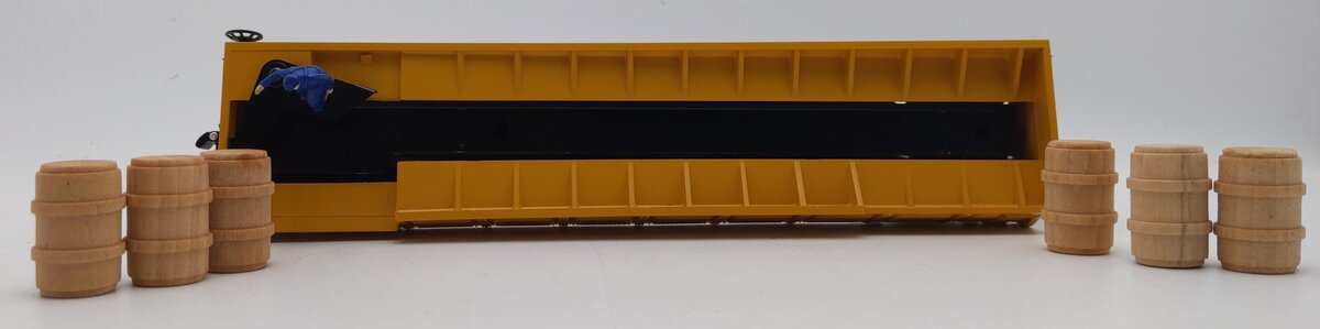 Lionel 3562-50 O Yellow AT&SF Operating Barrel Car EX/Box
