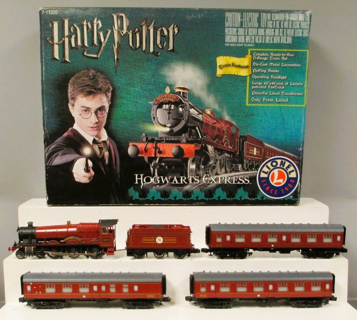 Lionel 7-11020 O Gauge Harry Potter Hogwarts Express Steam Train Set EX/Box