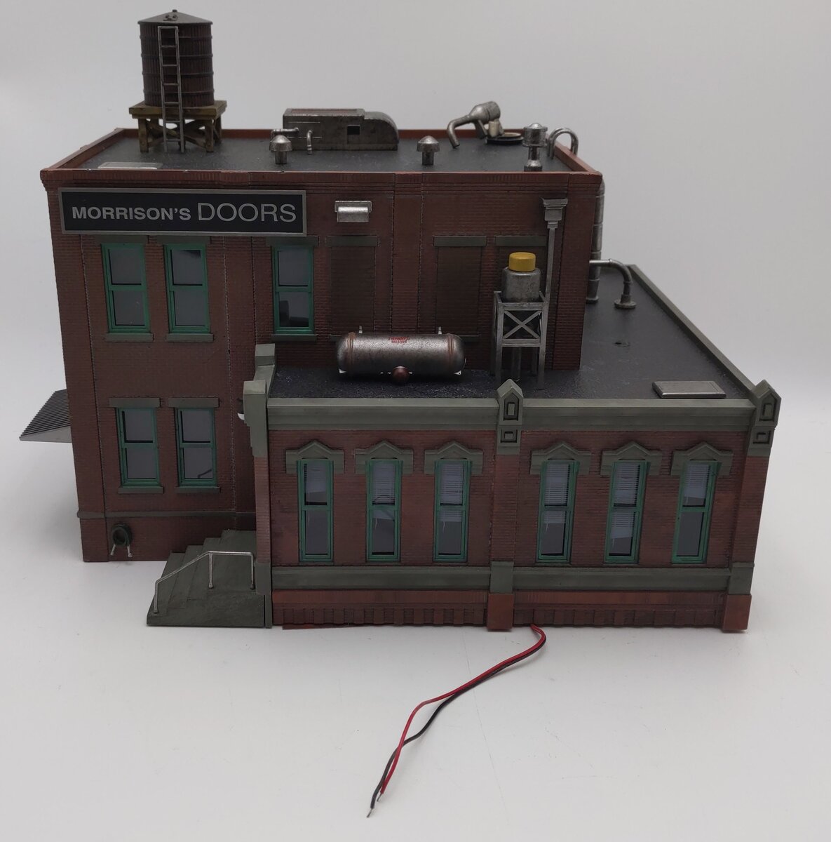 Woodland Scenics BR5848 O Scale Built-&-Ready Morrison's Door Factory Building EX/Box