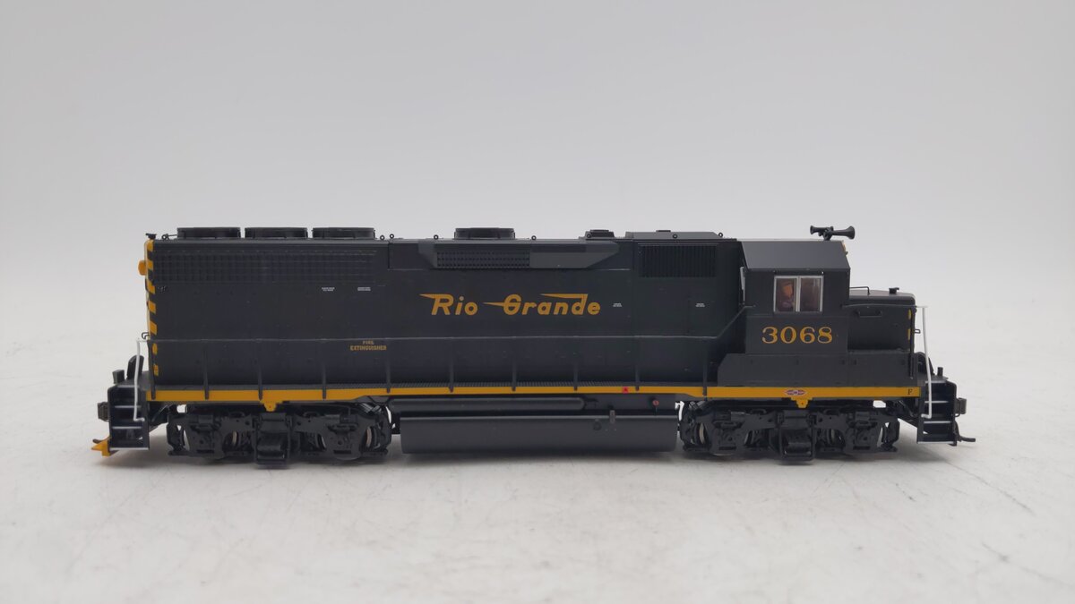 Atlas 8916 HO Scale Rio Grande EMD GP40 Diesel Locomotive #3068 EX/Box