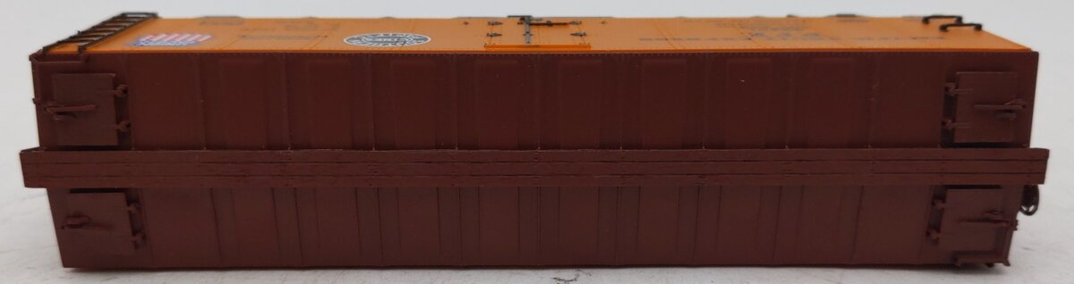 InterMountain 46702P-26 HO Scale Pacific Fruit Express Refrigerator Car #42221 EX/Box