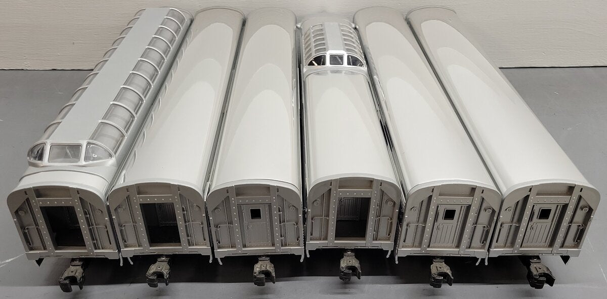 Lionel 6-19109 O Gauge Santa Fe Aluminum Passenger Set (Set of 6) EX/Box