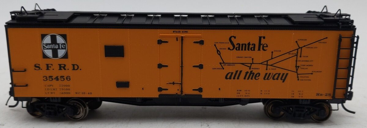 InterMountain 46116-07 HO Scale Santa Fe The Chief West Refrigerator Car #35456 EX/Box