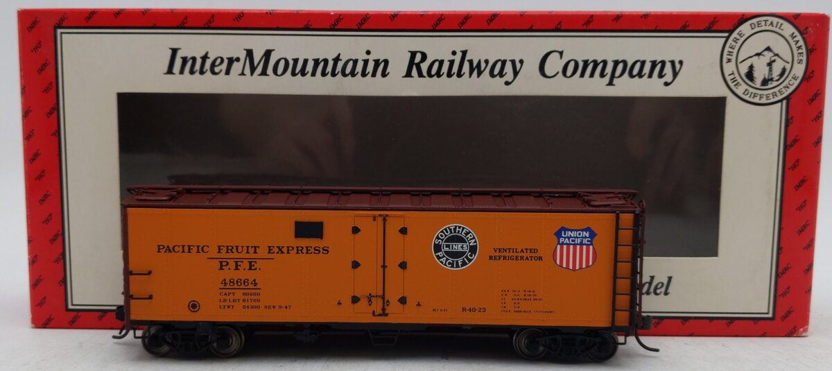 InterMountain 45501-101 HO Scale Pacific Fruit Express Ice Bunker Car #48664 EX/Box