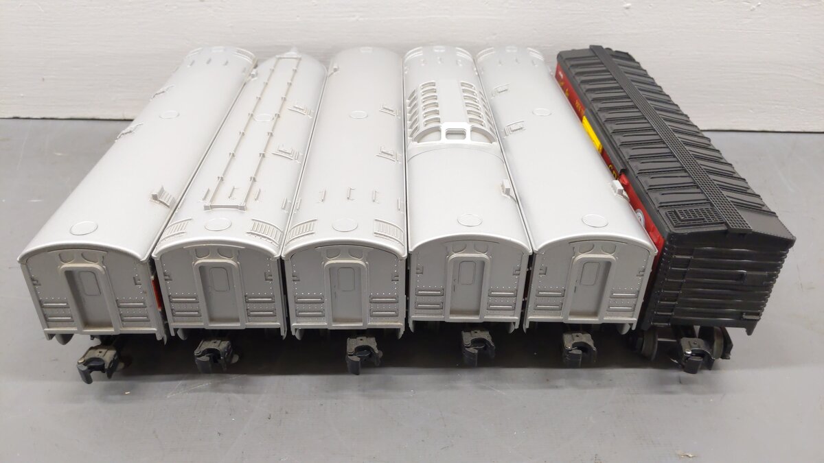 Lionel O Gauge Assorted Passenger & Freight Cars [6] EX/Box