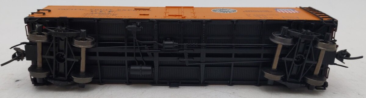 InterMountain 45501-99 HO Scale Pacific Fruit Express Refrigerator Car #42604 EX/Box