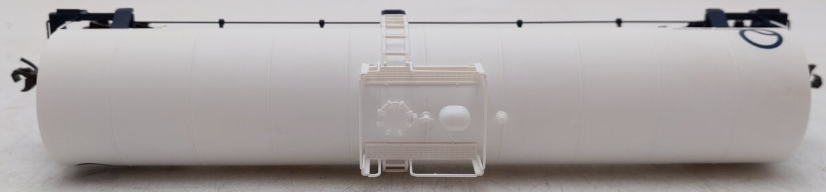Atlas 1625-2 HO Scale Reilly Industries ACF 23,500 Gallon Tank Car #84617 EX/Box