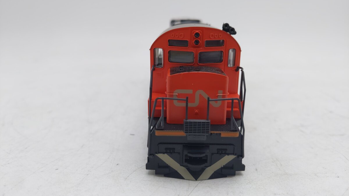 Atlas 8051 HO Canadian National C424 Phase 2 Diesel Locomotive #3205 VG/Box