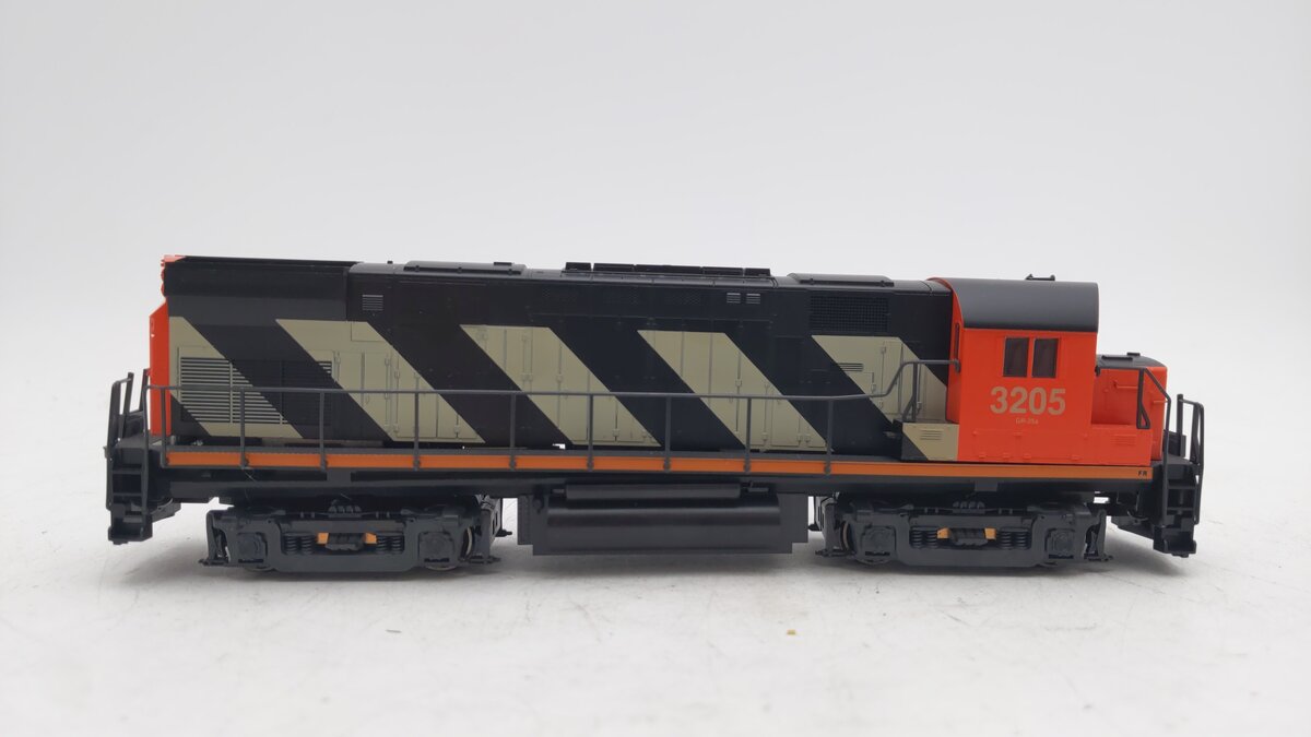 Atlas 8051 HO Canadian National C424 Phase 2 Diesel Locomotive #3205 VG/Box