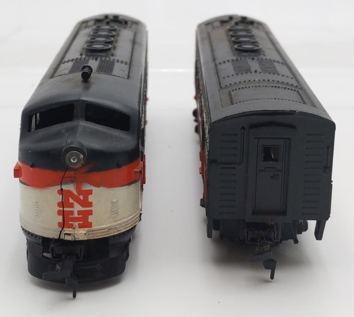 Marx 370 Vintage HO Scale New Haven F7 AB Diesel Locomotive Set VG
