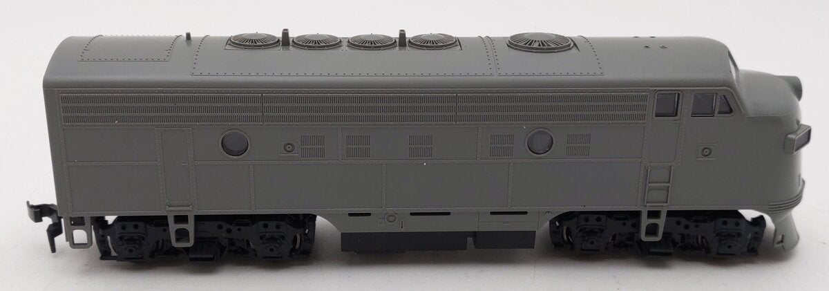 Stewart 9310 HO Scale EMD F9A Undecorated Diesel Locomotive VG/Box