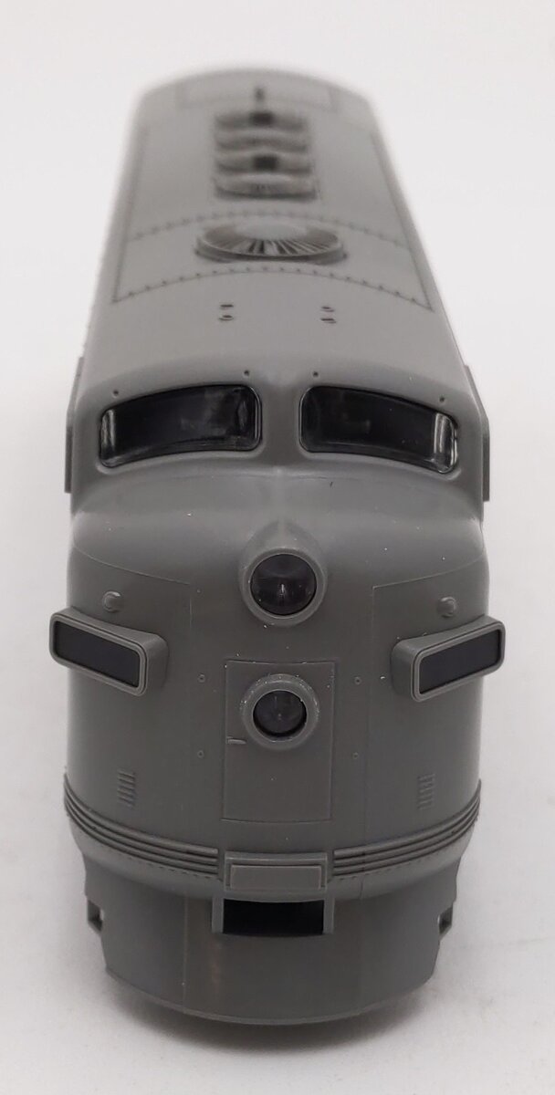 Stewart 9310 HO Scale EMD F9A Undecorated Diesel Locomotive VG/Box