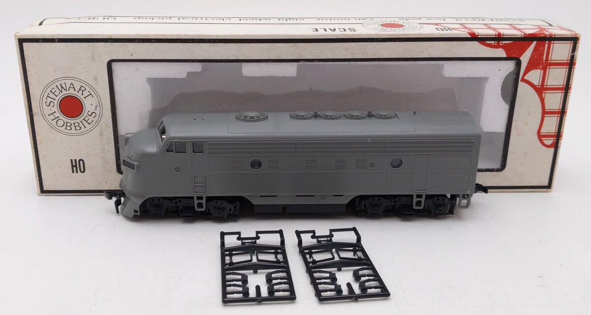 Stewart 9310 HO Scale EMD F9A Undecorated Diesel Locomotive EX/Box