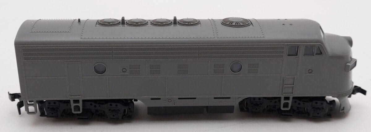Stewart 9310 HO Scale EMD F9A Undecorated Diesel Locomotive EX/Box