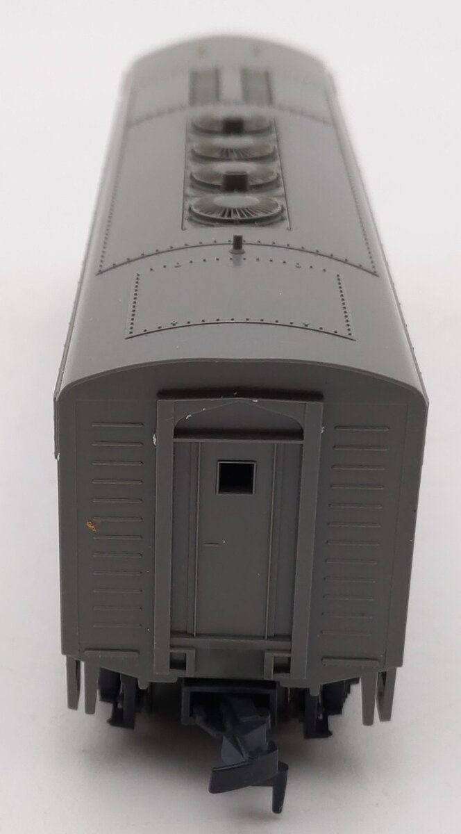 Stewart 8400 HO Scale Undecorated F3A Phase IV Powered Diesel Locomotive VG/Box