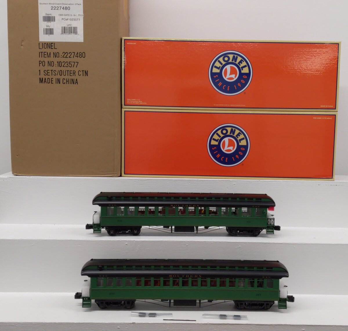 Lionel 2227480 O Southern Wood Coach/Observation Car (Set of 2) EX/Box