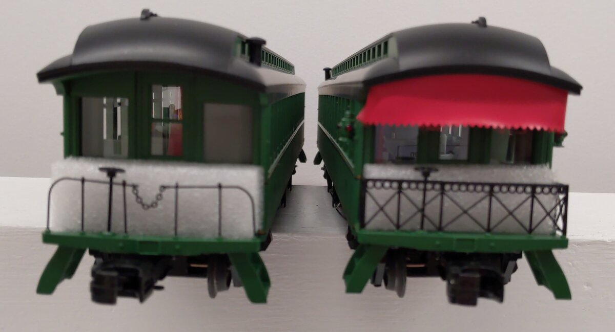 Lionel 2227480 O Southern Wood Coach/Observation Car (Set of 2) EX/Box