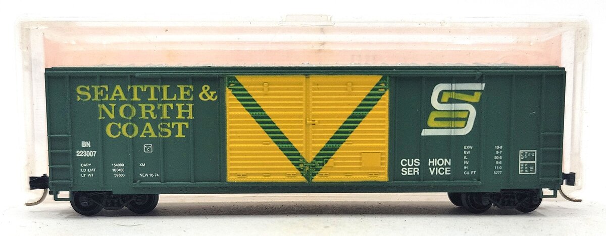 Roundhouse 8822 N Scale Seattle & North Coast Double Door Boxcar LN/Box