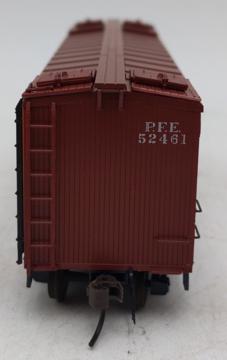 Red Caboose 34231-9 HO Scale Pacific Fruit Express Refrigerator Car #52461 EX/Box